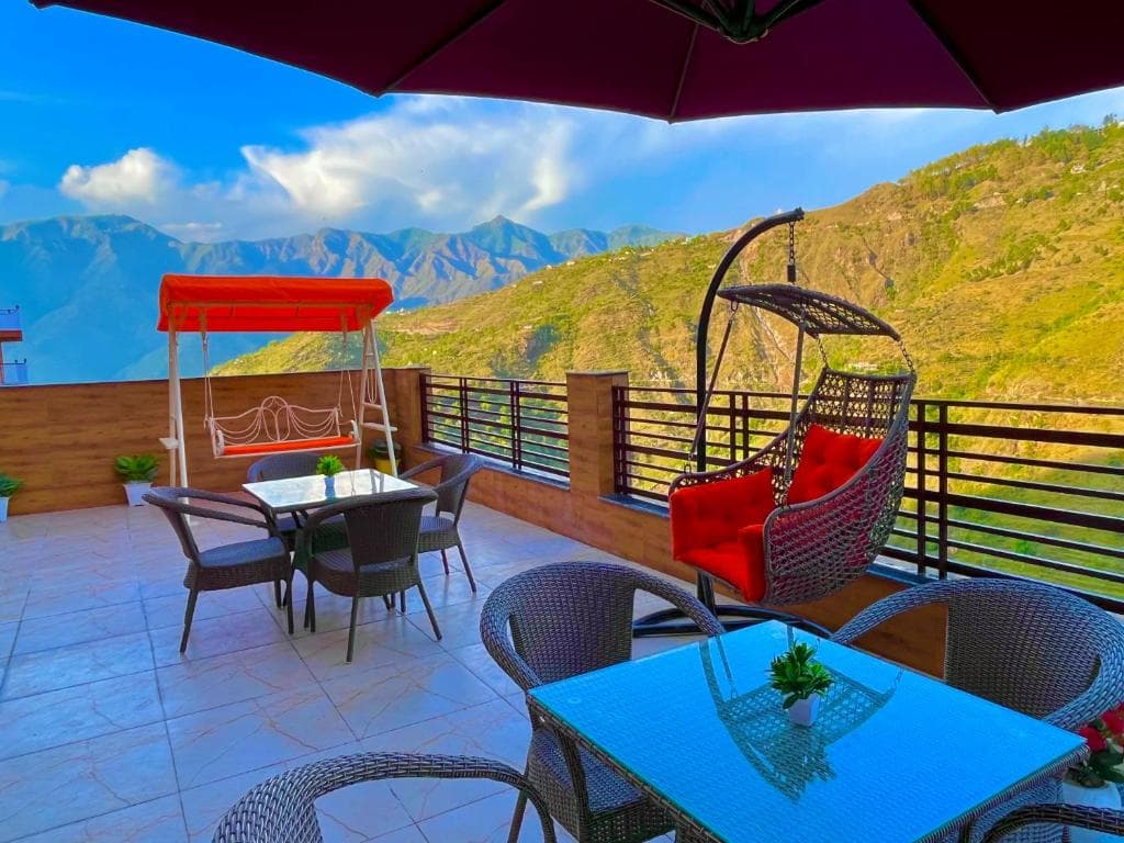 The Kempty Fall Resort (Mussoorie)