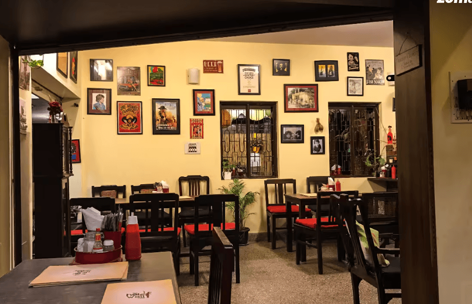 The Hole In The Wall Cafe (Bengaluru)