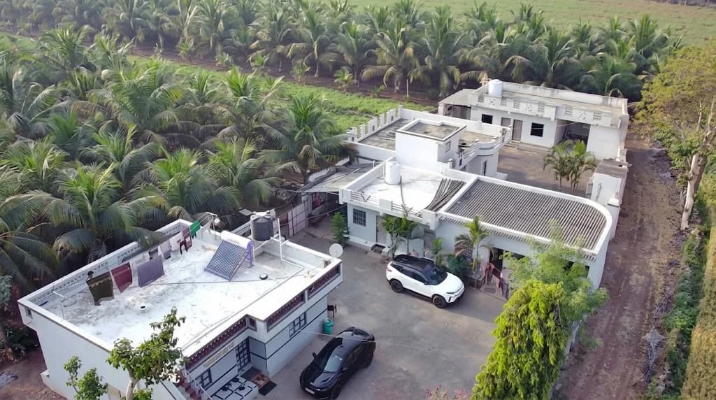 Coconut Farm stay - Near Somnath