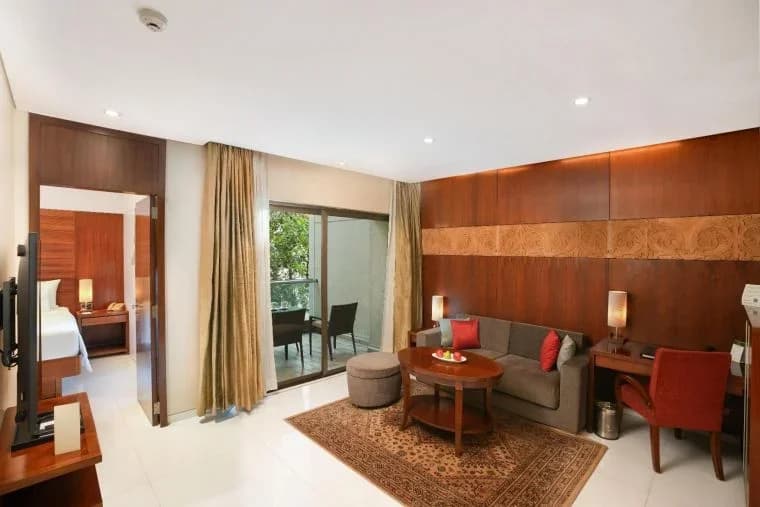 Oakwood Residence Naylor Road Pune