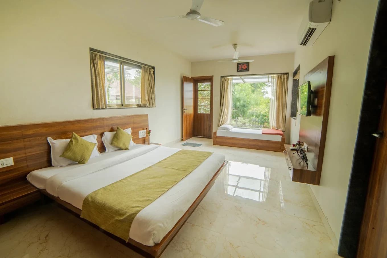 Grape County Eco Resort & Spa, Nashik (Vadholi)