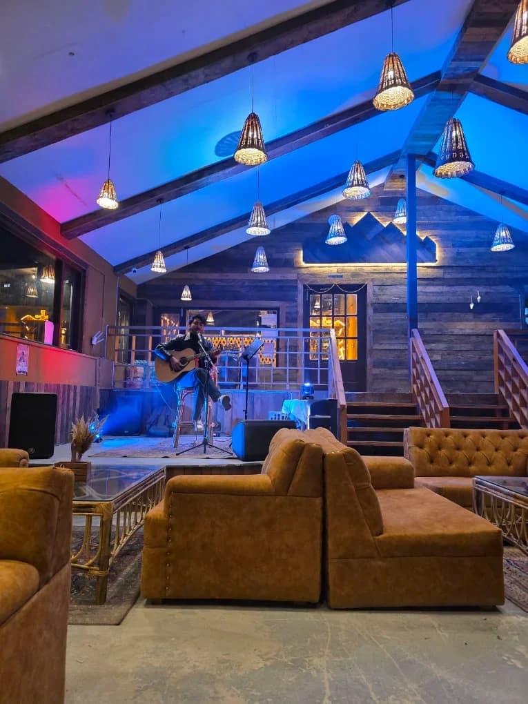 SIFR CAFE & BAR ( PET FRIENDLY) SISSU