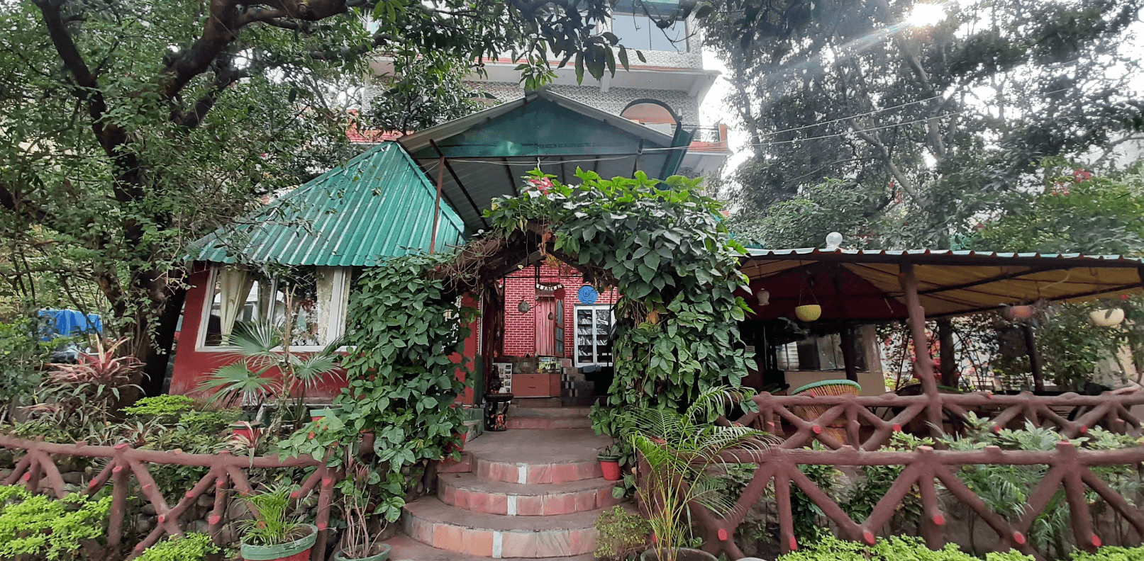 Pyramid Cafe Tapovan Rishikesh