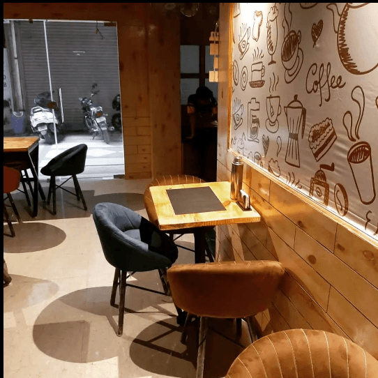 Hungry Bird Cafe (Rishikesh)