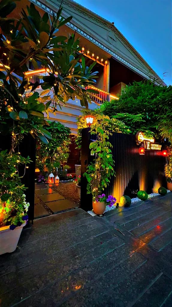 Victorian Elegance - Luxury Stays Amritsar