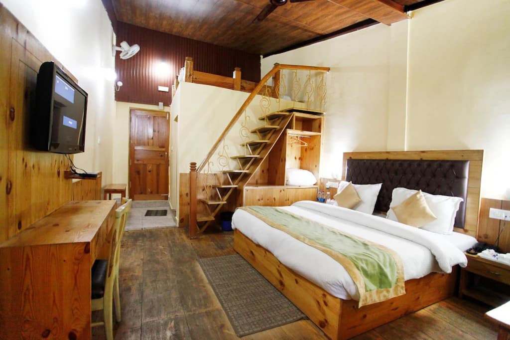 Nature's Valley Resort, Kausani