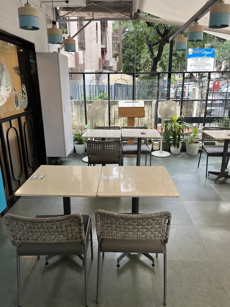 Blue Tokai Coffee Roasters | Khar, 14th Road (Mumbai)