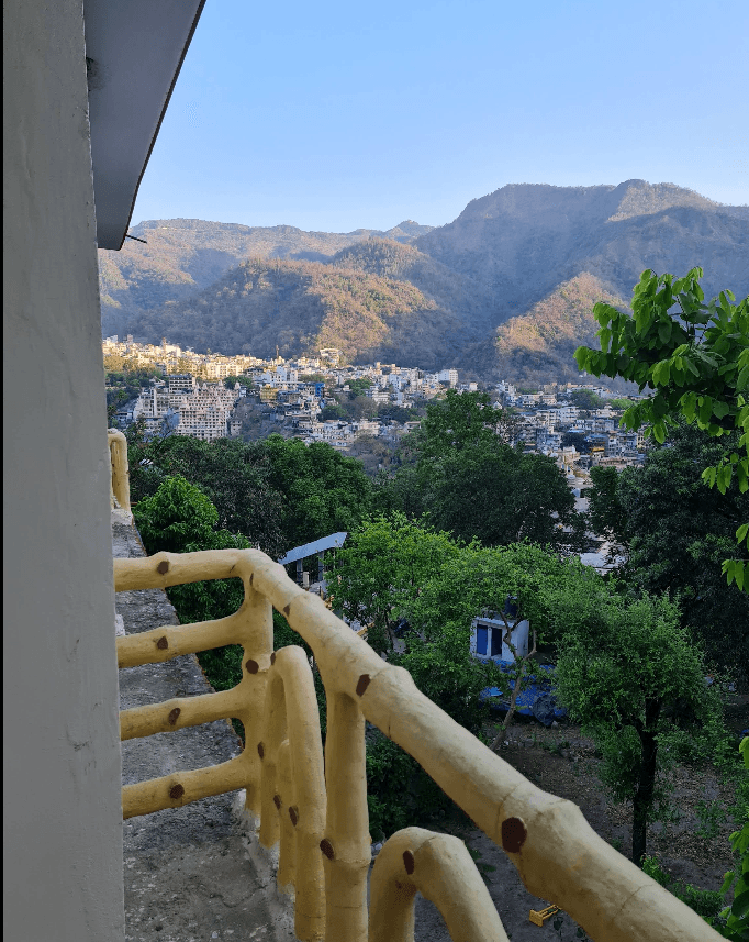 Pyramid Cafe Tapovan Rishikesh