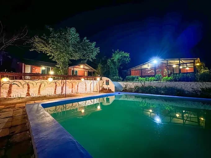 Mystic Stays Resort: Best Resort In Wai | Off beat property with Valley View & Swimming pool