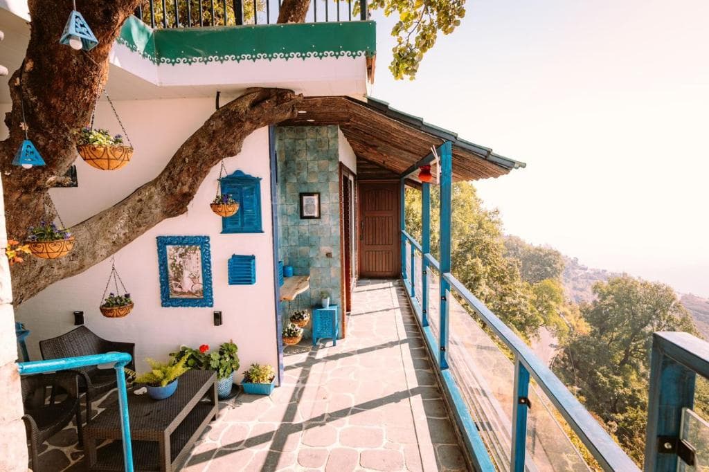 Jharipani Castle (Mussoorie)