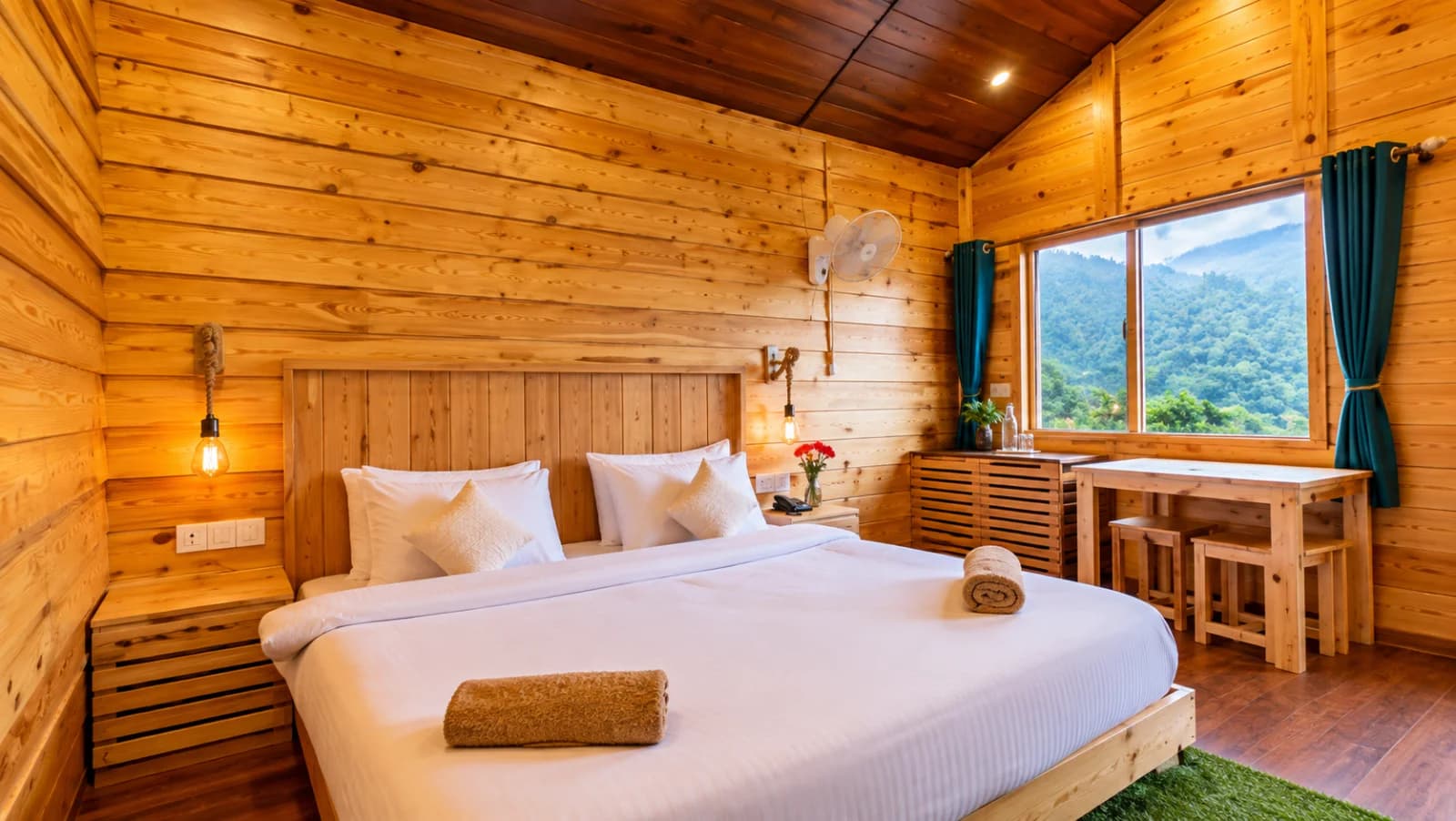 The Oaknut Cottage birding lodge pangot