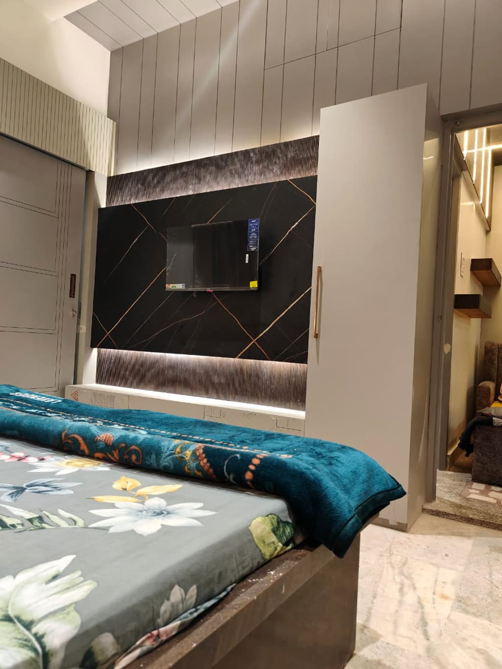 Naari Hotel & Home Stay