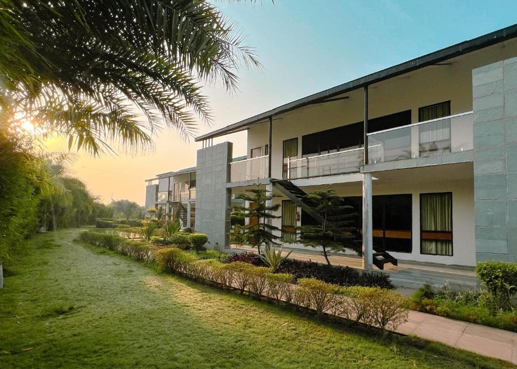 The Cloyster Resort and Spa (Kiari Bandobast)