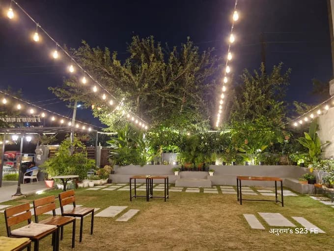 Flourmates Bakery & Cafe (Noida)
