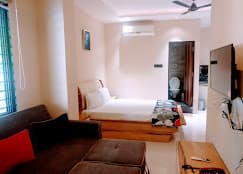 STAY10 Service apartment Hotel
