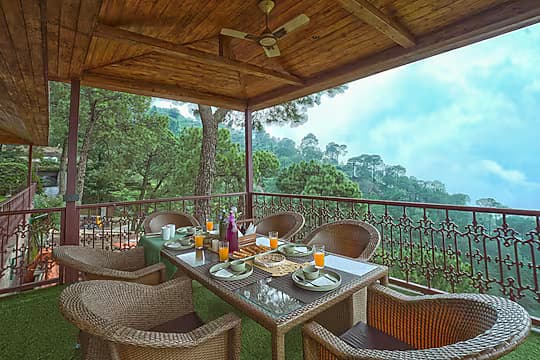 The Opulence @ Kasauli | Luxury villas with Open Theatre